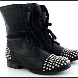 Steve Madden Tarney Studded Boots